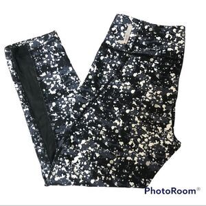 Zella Black & White Paint Splatter Capri Leggings Size S